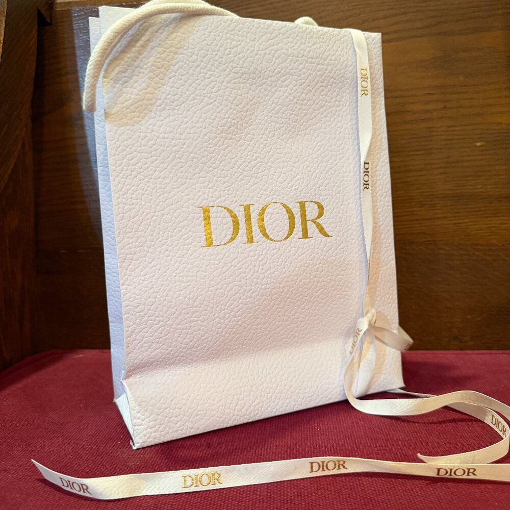 Dior Classic White & Gold Gift Bag – Collector’s Edition with Ribbon